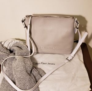 Crossbody purse
